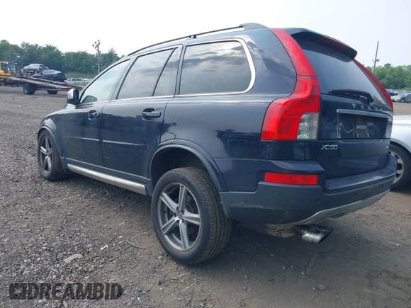 ✅ 2010 Volvo XC90 • VIN: YV4982CT1A1548776 • Lot: 42498610. Wystawiony na IAAI z przebiegiem 163 542 mil. Bezpłatny archiwum sprzedaży aukcyjnych z USA i szczegółowy raport historii pojazdu na DreamBid. Zdjęcie 3.