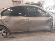 ✅ 2002 Pontiac Bonneville SLE • VIN: 1G2HY54K024229962 • Lot: 42345894. Wystawiony na IAAI z przebiegiem 153 719 mil. Bezpłatny archiwum sprzedaży aukcyjnych z USA i szczegółowy raport historii pojazdu na DreamBid. Zdjęcie 13.