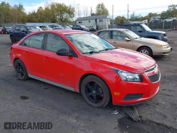 2014 Chevrolet Cruze LS with VIN 1G1PB5SG6E7174808, listed as a IAAI auction lot 43467399 with 181,521 mi miles and . Bid and sale history available at DreamBid. Image 1.