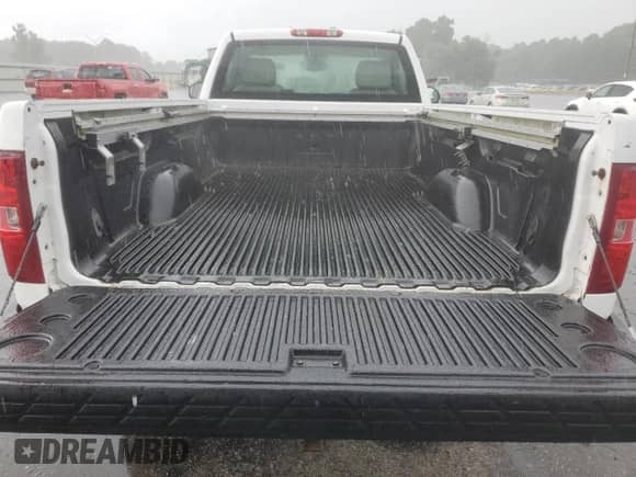 2008 Chevrolet Silverado 1500 Work Truck with VIN 1GCEC14CX8E115095, listed as a Copart auction lot 62643134 with 224,700 mi miles and Salvage title. Bid and sale history available at DreamBid. Image 10.