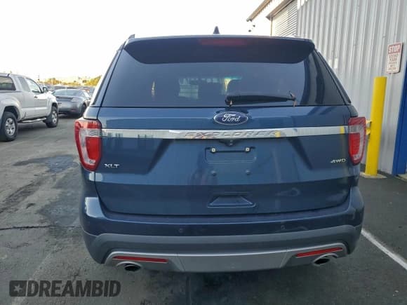 ✅ 2017 Ford Explorer XLT • VIN: 1FM5K8D83HGB70849 • Lot: 94141405. Wystawiony na Copart z przebiegiem 108 809 mil. Bezpłatny archiwum sprzedaży aukcyjnych z USA i szczegółowy raport historii pojazdu na DreamBid. Zdjęcie 6.