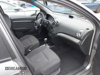 ✅ 2008 Chevrolet Aveo LS • VIN: KL1TD56618B047314 • Lot: 41628910. Wystawiony na IAAI z przebiegiem 72 802 mil. Bezpłatny archiwum sprzedaży aukcyjnych z USA i szczegółowy raport historii pojazdu na DreamBid. Zdjęcie 5.