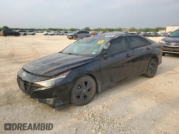 ✅ 2023 Hyundai Elantra SEL • VIN: 5NPLM4AG4PH086950 • Lot: 53751925. Listed on Copart with 62,111 mi. Free auction sales archive from the USA and detailed vehicle history report at DreamBid. Image 1.