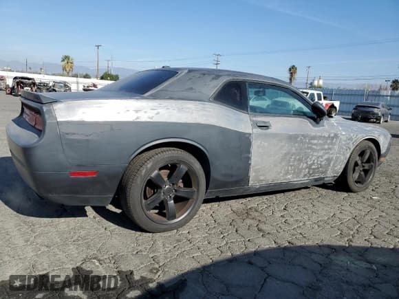 ✅ 2011 Dodge Challenger R/T • VIN: 2B3CJ5DT7BH542790 • Lot: 86858764. Wystawiony na Copart z przebiegiem 83 269 mil. Bezpłatny archiwum sprzedaży aukcyjnych z USA i szczegółowy raport historii pojazdu na DreamBid. Zdjęcie 3.