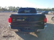 ✅ 2019 Toyota Tacoma SR • VIN: 5TFCZ5AN4KX182208 • Lot: 43103901. Wystawiony na IAAI z przebiegiem 244 149 mil. Bezpłatny archiwum sprzedaży aukcyjnych z USA i szczegółowy raport historii pojazdu na DreamBid. Zdjęcie 17.