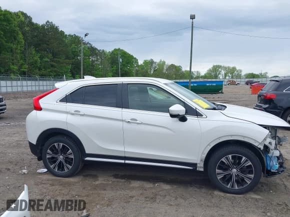 ✅ 2019 Mitsubishi Eclipse Cross SE • VIN: JA4AT5AA4KZ051817 • Lot: 42102776. Wystawiony na IAAI z przebiegiem 62 291 mil. Bezpłatny archiwum sprzedaży aukcyjnych z USA i szczegółowy raport historii pojazdu na DreamBid. Zdjęcie 14.