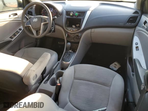 ✅ 2017 Hyundai Accent SE • VIN: KMHCT5AE5HU310382 • Лот: 77195264. Опубликован ранее на Copart с пробегом 73 566 миль. Бесплатный доступ к архиву аукционных продаж из США и подробный отчёт об истории автомобиля на DreamBid. Изображение 8.