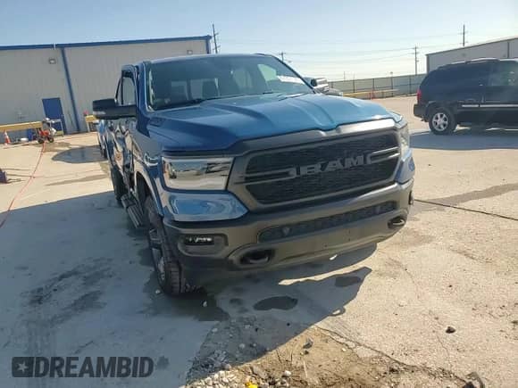2024 Ram 1500 Big Horn with VIN 1C6RRFFG8RN201351, listed as a Copart auction lot 61351145 with 20,728 mi miles and Clean title. Bid and sale history available at DreamBid. Image 13.
