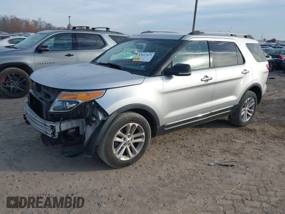 ✅ 2012 Ford Explorer XLT • VIN: 1FMHK8D86CGA14925 • Lot: 43647819. Wystawiony na IAAI z przebiegiem 190 221 mil. Bezpłatny archiwum sprzedaży aukcyjnych z USA i szczegółowy raport historii pojazdu na DreamBid. Zdjęcie 17.