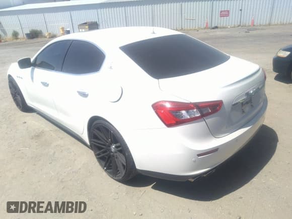 ✅ 2016 Maserati Ghibli • VIN: ZAM57XSAXG1172083 • Lot: 36744988. Listed on IAAI with 37,570 mi. Free auction sales archive from the USA and detailed vehicle history report at DreamBid. Image 3.