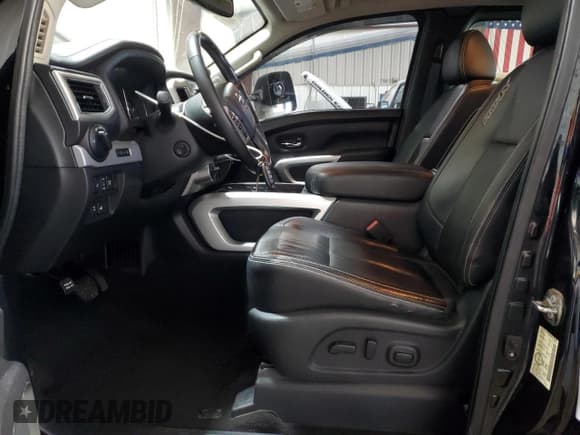 ✅ 2018 Nissan Titan SV • VIN: 1N6AA1C53JN535050 • Lot: 86888125. Listed on Copart with 66,174 mi. Free auction sales archive from the USA and detailed vehicle history report at DreamBid. Image 7.