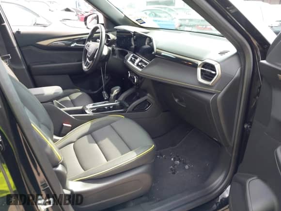 2025 Chevrolet TrailBlazer ACTIV с VIN KL79MVSL5SB153672, выставлен на аукционе IAAI как лот 43013033 с пробегом 5 126 миль миль и . История ставок и продаж доступна на DreamBid. Изображение 5.