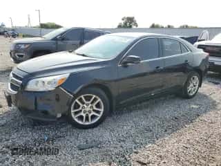 2013 Chevrolet Malibu LT z VIN 1G11C5SA8DF331984, wystawiony jako Copart lot #70346294 z przebiegiem Nie podano mil oraz Nie do naprawy • Non repairable. Historia ofert i sprzedaży dostępna na DreamBid. Obrazek 1.