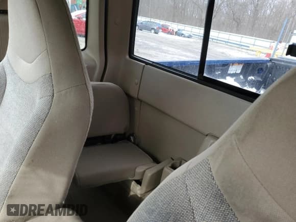 ✅ 2001 Ford Ranger XL Fleet • VIN: 1FTZR15U61TA24074 • Lot: 46030785. Listed on Copart with 79,989 mi. Free auction sales archive from the USA and detailed vehicle history report at DreamBid. Image 10.