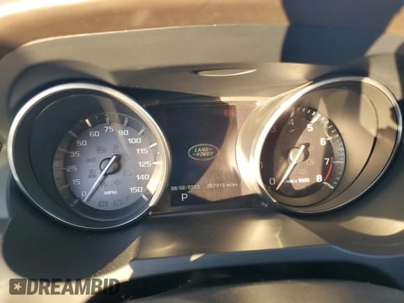 ✅ 2015 Land Rover Range Rover Evoque Prestige • VIN: SALVV2BG0FH015422 • Lot: 85528275. Wystawiony na Copart z przebiegiem 97 815 mil. Bezpłatny archiwum sprzedaży aukcyjnych z USA i szczegółowy raport historii pojazdu na DreamBid. Zdjęcie 9.