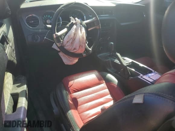 ✅ 2013 Ford Mustang GT • VIN: 1ZVBP8CF8D5213092 • Lot: 82653495. Listed on Copart with 134,319 mi. Free auction sales archive from the USA and detailed vehicle history report at DreamBid. Image 8.