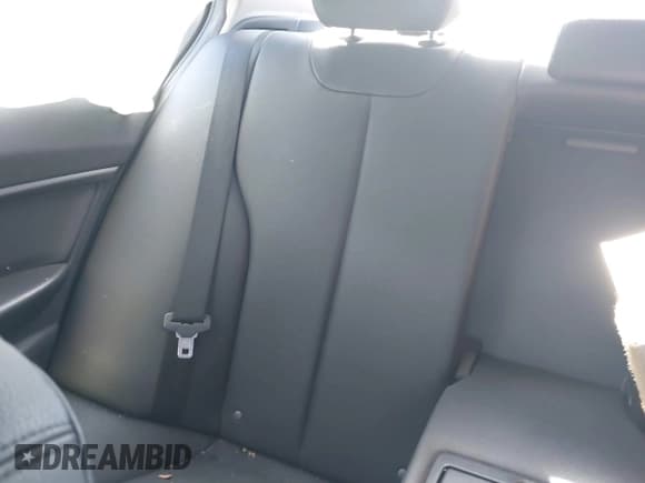 ✅ 2017 BMW 3 Series 320i • VIN: WBA8E1G50HNU12491 • Лот: 43600335. Опубликован ранее на IAAI с пробегом 138 642 миль. Бесплатный доступ к архиву аукционных продаж из США и подробный отчёт об истории автомобиля на DreamBid. Изображение 8.