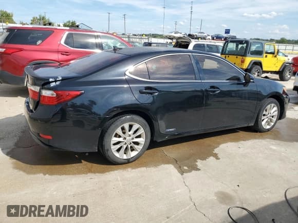 ✅ 2013 Lexus ES 300h • VIN: JTHBW1GG3D2020669 • Lot: 70580325. Listed on Copart with 244,183 mi. Free auction sales archive from the USA and detailed vehicle history report at DreamBid. Image 3.