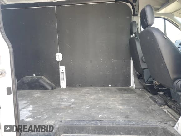 ✅ 2023 Ford E-Transit Cargo • VIN: 1FTBW9CK7PKA43922 • Lot: 93359855. Wystawiony na Copart z przebiegiem 6 904 mil. Bezpłatny archiwum sprzedaży aukcyjnych z USA i szczegółowy raport historii pojazdu na DreamBid. Zdjęcie 11.