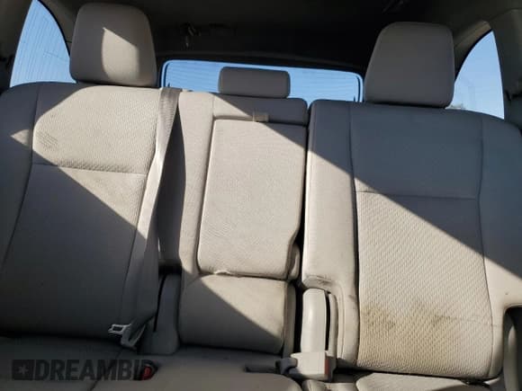 ✅ 2017 Toyota Highlander Hybrid LE • VIN: 5TDBGRFH0HS035183 • Лот: 48518165. Опубликован ранее на Copart с пробегом 74 455 миль. Бесплатный доступ к архиву аукционных продаж из США и подробный отчёт об истории автомобиля на DreamBid. Изображение 10.