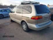 ✅ 2000 Toyota Sienna LE • VIN: 4T3ZF13C6YU246348 • Lot: 43842739. Wystawiony na IAAI z przebiegiem 228 949 mil. Bezpłatny archiwum sprzedaży aukcyjnych z USA i szczegółowy raport historii pojazdu na DreamBid. Zdjęcie 3.