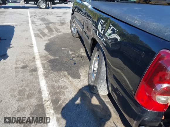 2003 Chevrolet Silverado 1500 LS с VIN 1GCEC14V53Z165034, выставлен на аукционе IAAI как лот 43168399 с пробегом 231 771 миль миль и . История ставок и продаж доступна на DreamBid. Изображение 13.