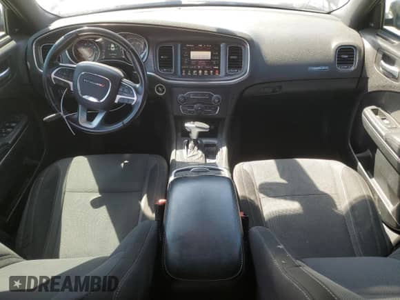 2016 Dodge Charger SXT z VIN 2C3CDXHG5GH246483, wystawiony jako Copart lot #52522915 z przebiegiem 151 779 mil mil oraz Szkoda całkowita • Salvage title. Historia ofert i sprzedaży dostępna na DreamBid. Obrazek 8.