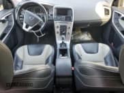 ✅ 2017 Volvo XC60 Dynamic • VIN: YV449MRR5H2087942 • Лот: 85553455. Опубликован ранее на Copart с пробегом 148 454 миль. Бесплатный доступ к архиву аукционных продаж из США и подробный отчёт об истории автомобиля на DreamBid. Изображение 8.