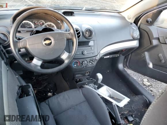 2009 Chevrolet Aveo 1LT z VIN KL1TD56E79B604381, wystawiony jako Copart lot #83262524 z przebiegiem Nie podano mil oraz Szkoda całkowita • Salvage title. Historia ofert i sprzedaży dostępna na DreamBid. Obrazek 8.