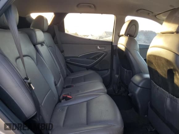 ✅ 2014 Hyundai Santa Fe • VIN: 5XYZU3LB0EG197067 • Lot: 89719165. Listed on Copart with 130,138 mi. Free auction sales archive from the USA and detailed vehicle history report at DreamBid. Image 11.