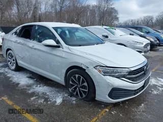 ✅ 2022 Volkswagen Jetta S • VIN: 3VWCM7BU8NM009170 • Lot: 41674485. Wystawiony na IAAI z przebiegiem 33 537 mil. Bezpłatny archiwum sprzedaży aukcyjnych z USA i szczegółowy raport historii pojazdu na DreamBid. Zdjęcie 1.