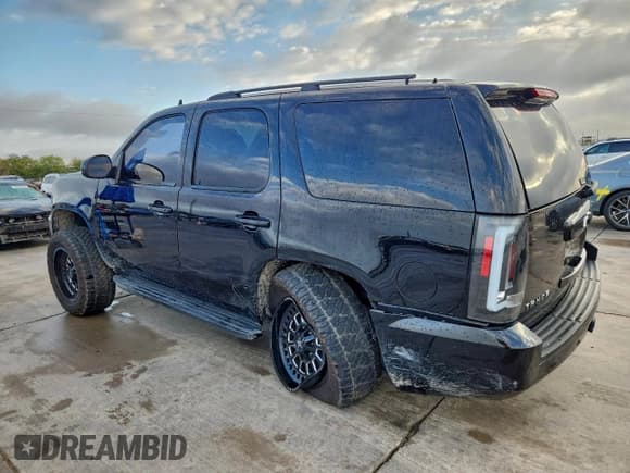 ✅ 2014 Chevrolet Tahoe LS • VIN: 1GNSCAE05ER186613 • Lot: 93257975. Wystawiony na Copart z przebiegiem 191 979 mil. Bezpłatny archiwum sprzedaży aukcyjnych z USA i szczegółowy raport historii pojazdu na DreamBid. Zdjęcie 2.