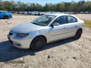 ✅ 2007 Mazda 3 i Touring • VIN: JM1BK32FX71764187 • Лот: 86643935. Опубликован ранее на Copart с пробегом 249 651 миль. Бесплатный доступ к архиву аукционных продаж из США и подробный отчёт об истории автомобиля на DreamBid. Изображение 1.