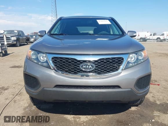 ✅ 2011 Kia Sorento LX • VIN: 5XYKT3A15BG107454 • Lot: 43462947. Wystawiony na IAAI z przebiegiem 115 530 mil. Bezpłatny archiwum sprzedaży aukcyjnych z USA i szczegółowy raport historii pojazdu na DreamBid. Zdjęcie 12.