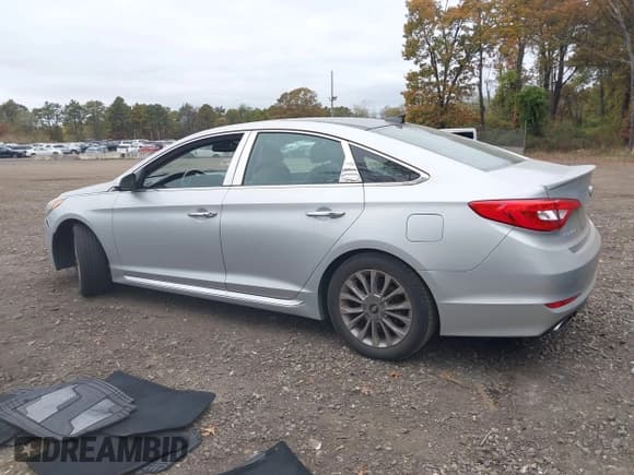 ✅ 2015 Hyundai Sonata Sport • VIN: 5NPE34AF7FH246708 • Лот: 43543036. Опубликован ранее на IAAI с пробегом 76 481 миль. Бесплатный доступ к архиву аукционных продаж из США и подробный отчёт об истории автомобиля на DreamBid. Изображение 14.