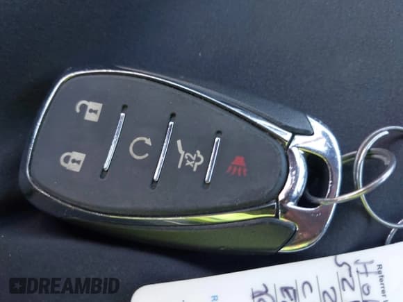 ✅ 2021 Chevrolet Equinox LT • VIN: 2GNAXUEV7M6147562 • Lot: 43282646. Wystawiony na IAAI z przebiegiem 66 944 mil. Bezpłatny archiwum sprzedaży aukcyjnych z USA i szczegółowy raport historii pojazdu na DreamBid. Zdjęcie 11.