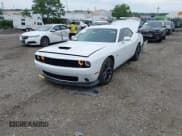 ✅ 2020 Dodge Challenger R/T • VIN: 2C3CDZBT5LH239867 • Лот: 42702099. Опубликован ранее на IAAI с пробегом 28 490 миль. Бесплатный доступ к архиву аукционных продаж из США и подробный отчёт об истории автомобиля на DreamBid. Изображение 2.