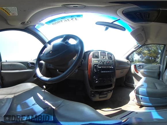 ✅ 2001 Chrysler Town & Country Limited • VIN: 2C8GP64L51R161953 • Лот: 42463900. Опубликован ранее на IAAI с пробегом 147 925 миль. Бесплатный доступ к архиву аукционных продаж из США и подробный отчёт об истории автомобиля на DreamBid. Изображение 18.