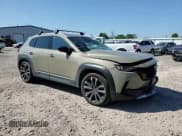 ✅ 2024 Mazda CX-50 Premium • VIN: 7MMVABDY8RN159332 • Lot: 67999815. Wystawiony na Copart z przebiegiem 22 838 mil. Bezpłatny archiwum sprzedaży aukcyjnych z USA i szczegółowy raport historii pojazdu na DreamBid. Zdjęcie 15.