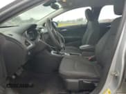 ✅ 2016 Chevrolet Cruze LT • VIN: 1G1BE5SM9G7297321 • Lot: 70029385. Wystawiony na Copart z przebiegiem 135 441 mil. Bezpłatny archiwum sprzedaży aukcyjnych z USA i szczegółowy raport historii pojazdu na DreamBid. Zdjęcie 7.