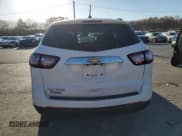 ✅ 2017 Chevrolet Traverse LS • VIN: 1GNKRFED2HJ342205 • Lot: 92456145. Wystawiony na Copart z przebiegiem 96 039 mil. Bezpłatny archiwum sprzedaży aukcyjnych z USA i szczegółowy raport historii pojazdu na DreamBid. Zdjęcie 6.