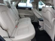 ✅ 2017 Lincoln MKZ Reserve • VIN: 3LN6L5F91HR662178 • Lot: 82725165. Wystawiony na Copart z przebiegiem 108 826 mil. Bezpłatny archiwum sprzedaży aukcyjnych z USA i szczegółowy raport historii pojazdu na DreamBid. Zdjęcie 10.