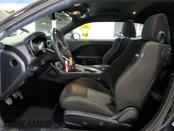 ✅ 2020 Dodge Challenger SRT Hellcat Widebody • VIN: 2C3CDZC99LH221620 • Lot: 65615865. Wystawiony na Copart z przebiegiem 6 557 mil. Bezpłatny archiwum sprzedaży aukcyjnych z USA i szczegółowy raport historii pojazdu na DreamBid. Zdjęcie 7.