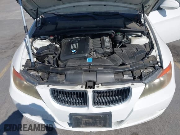 ✅ 2008 BMW 3 Series 328i • VIN: WBAVC53518FZ84671 • Lot: 42882549. Listed on IAAI with 191,778 mi. Free auction sales archive from the USA and detailed vehicle history report at DreamBid. Image 10.