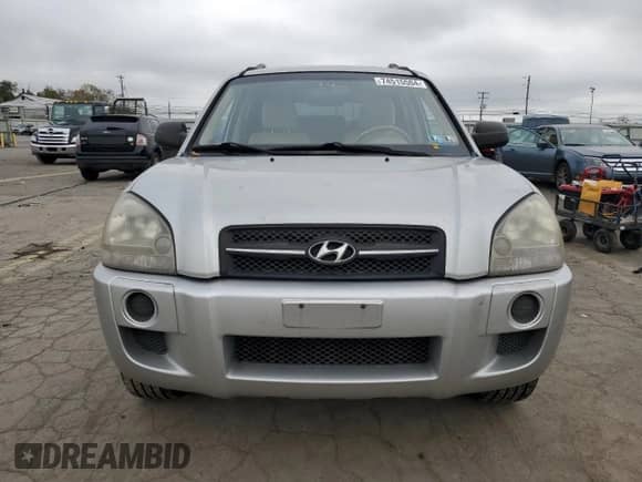 2008 Hyundai Tucson GLS z VIN KM8JM12B08U870022, wystawiony jako Copart lot #74515504 z przebiegiem 200 653 mil mil oraz Szkoda całkowita • Salvage title. Historia ofert i sprzedaży dostępna na DreamBid. Obrazek 5.