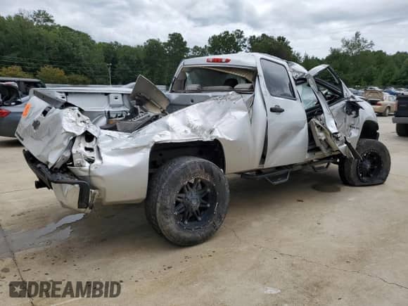 2013 Chevrolet Silverado 1500 LT with VIN 3GCPKSE7XDG176145, listed as a Copart auction lot 68161875 with Not provided miles and Salvage title. Bid and sale history available at DreamBid. Image 3.