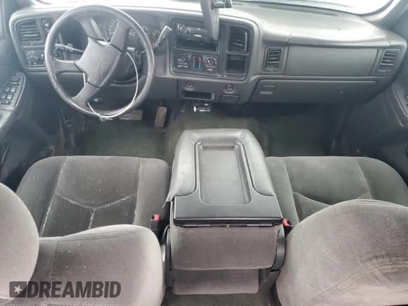 ✅ 2004 Chevrolet Silverado 1500 LS • VIN: 2GCEK13T341332990 • Lot: 41671515. Wystawiony na Copart z przebiegiem 218 496 mil. Bezpłatny archiwum sprzedaży aukcyjnych z USA i szczegółowy raport historii pojazdu na DreamBid. Zdjęcie 8.