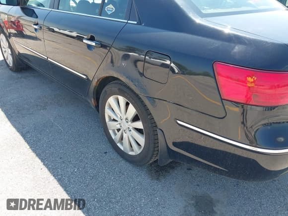 ✅ 2010 Hyundai Sonata Limited • VIN: 5NPEU4AC1AH638613 • Лот: 42973682. Опубликован ранее на IAAI с пробегом 188 875 миль. Бесплатный доступ к архиву аукционных продаж из США и подробный отчёт об истории автомобиля на DreamBid. Изображение 6.