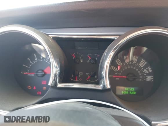 ✅ 2007 Ford Mustang GT Deluxe • VIN: 1ZVFT82H475215524 • Lot: 43472502. Listed on IAAI with 193,059 mi. Free auction sales archive from the USA and detailed vehicle history report at DreamBid. Image 7.