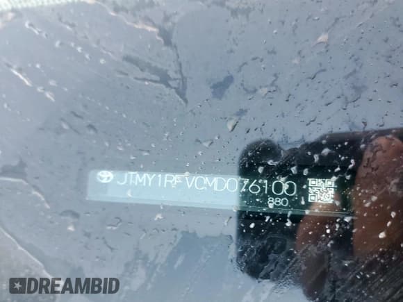 ✅ 2021 Toyota RAV4 Limited • VIN: JTMY1RFV0MD076100 • Lot: 65577325. Wystawiony na Copart z przebiegiem 30 641 mil. Bezpłatny archiwum sprzedaży aukcyjnych z USA i szczegółowy raport historii pojazdu na DreamBid. Zdjęcie 13.